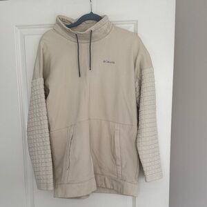 Columbia Men's Cream Turtleneck Sweater